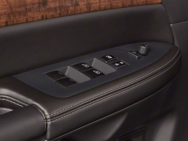 2011 Nissan Armada SV