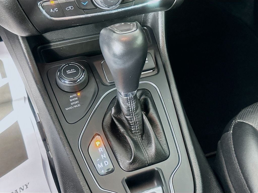 2022 Jeep Cherokee Latitude Lux 4x4