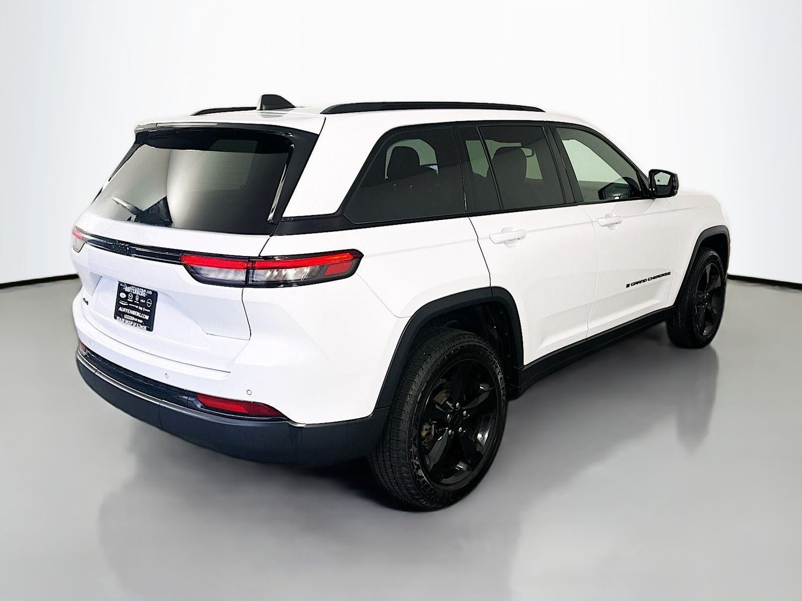 2023 Jeep Grand Cherokee Altitude 4x4