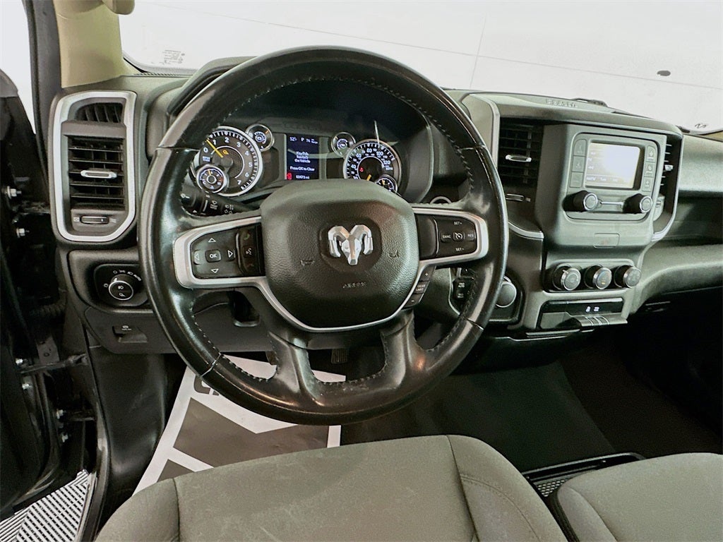 2020 RAM 1500 Big Horn Crew Cab 4x4 5'7' Box