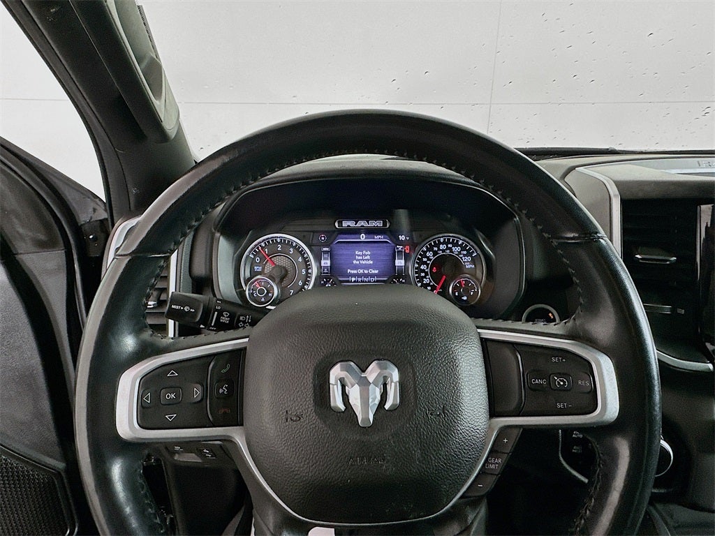 2022 RAM 1500 Big Horn Crew Cab 4x4 5'7' Box