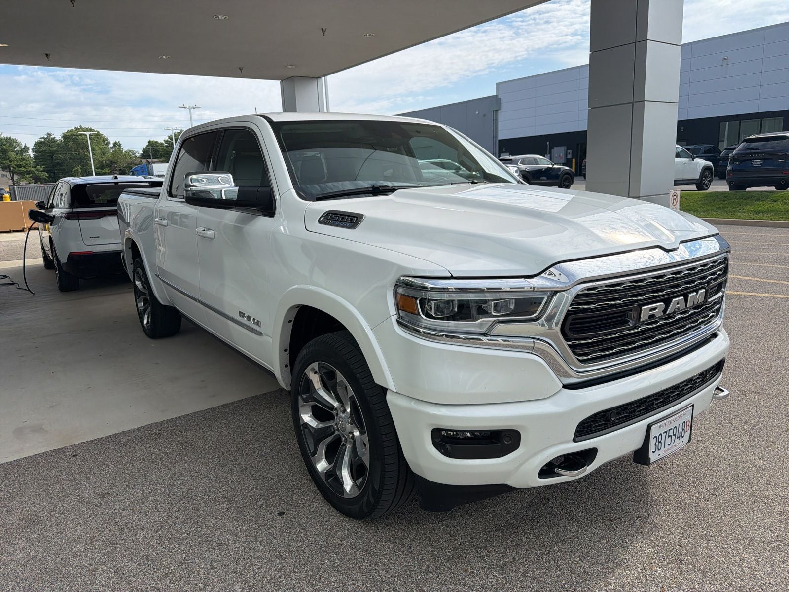 2024 RAM 1500 Limited Crew Cab 4x4 5'7' Box