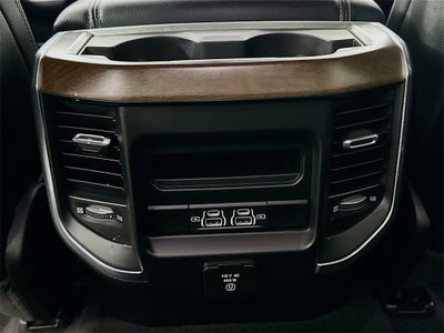 2022 RAM 1500 Laramie Crew Cab 4x4 5'7' Box