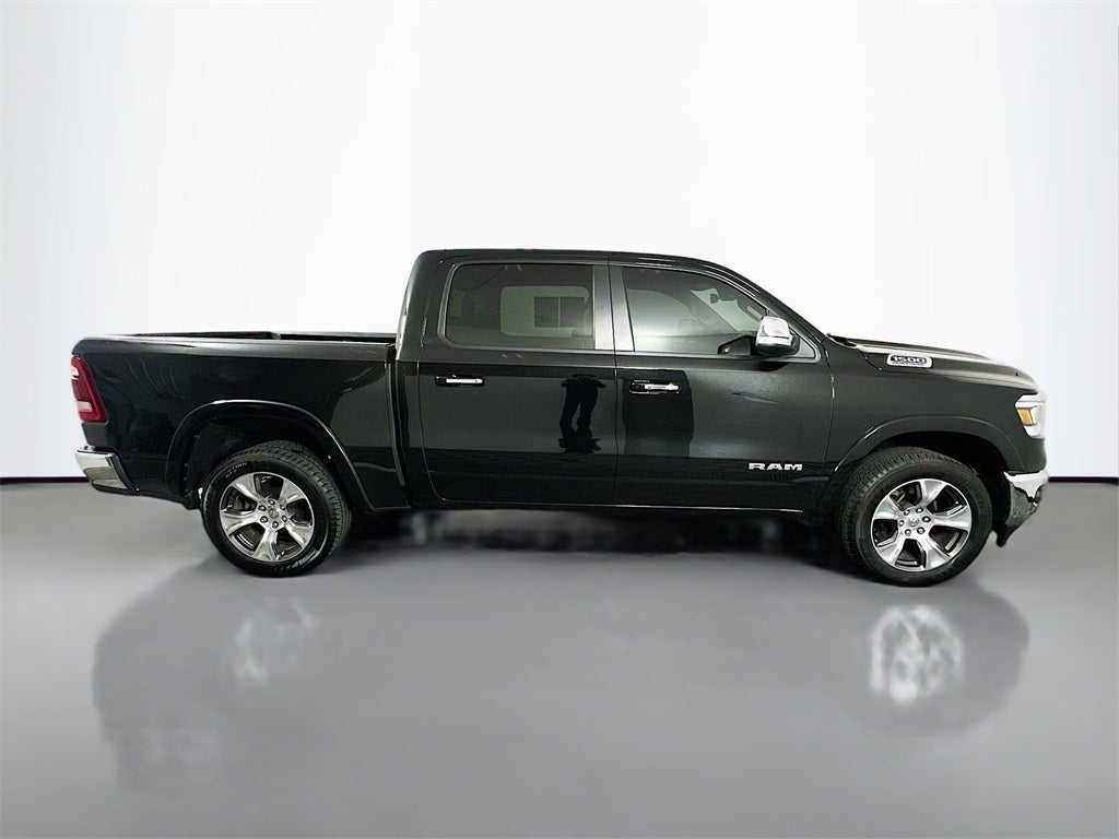 2022 RAM 1500 Laramie Crew Cab 4x4 5'7' Box