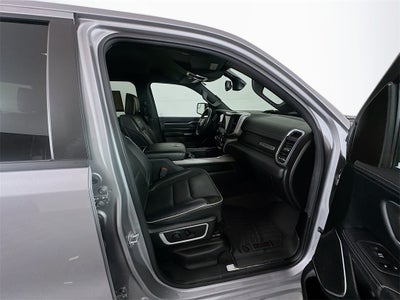 2020 RAM 1500 Laramie Crew Cab 4x4 5'7' Box