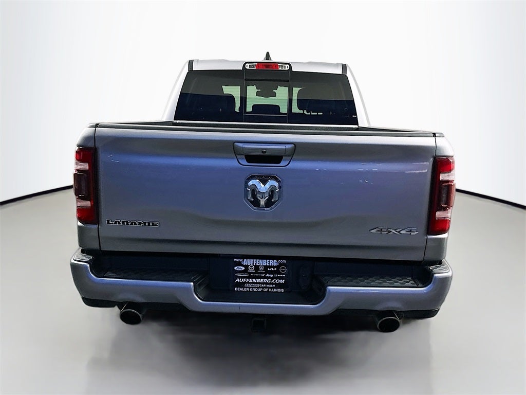 2020 RAM 1500 Laramie Crew Cab 4x4 5'7' Box