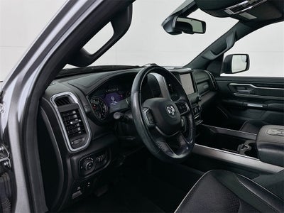 2020 RAM 1500 Laramie Crew Cab 4x4 5'7' Box