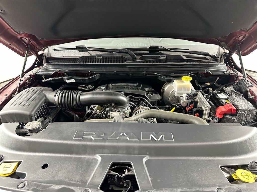 2019 RAM 1500 Laramie Crew Cab 4x4 5'7' Box