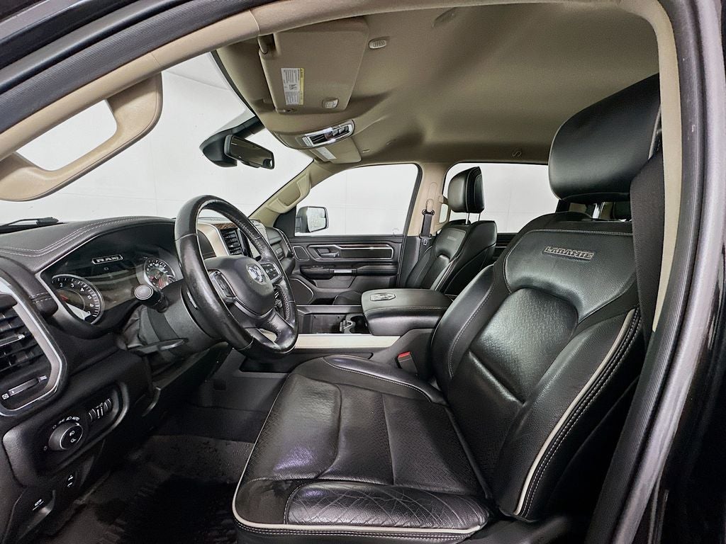 2019 RAM 1500 Laramie Crew Cab 4x4 5'7' Box
