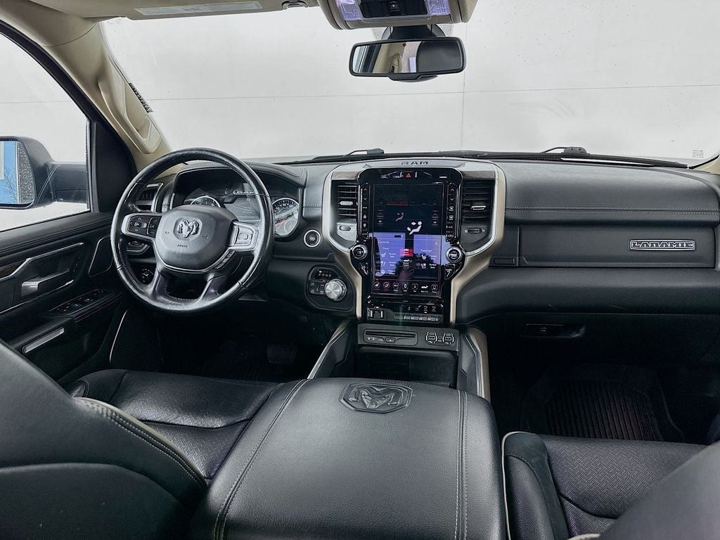2019 RAM 1500 Laramie Crew Cab 4x4 5'7' Box
