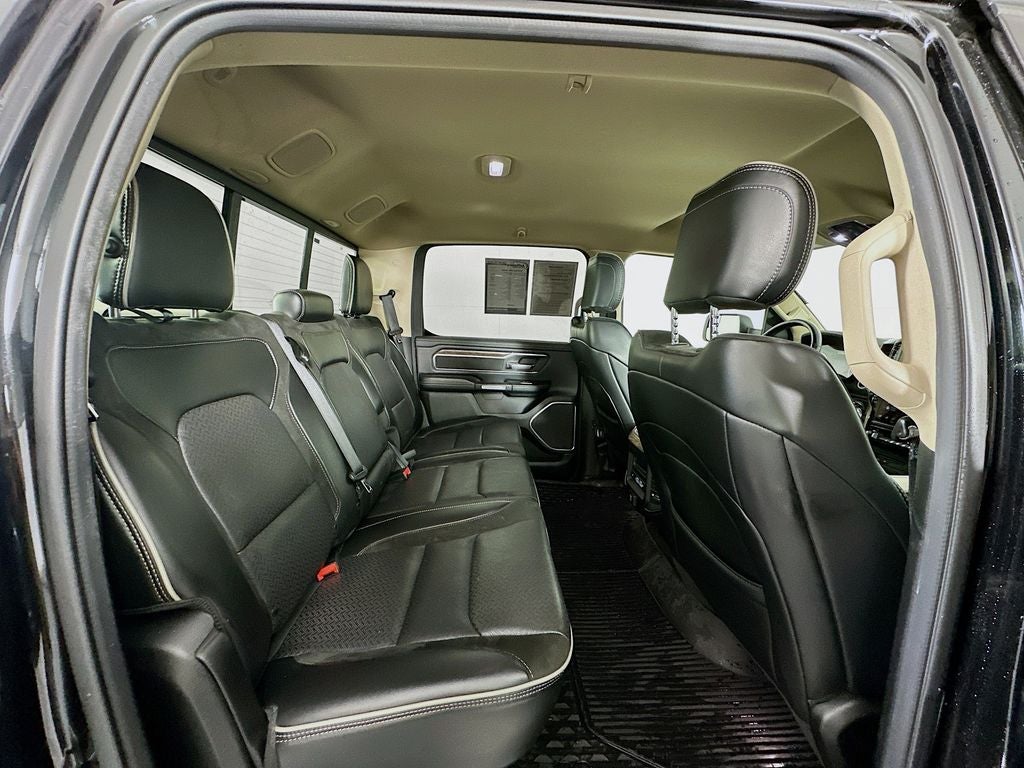 2019 RAM 1500 Laramie Crew Cab 4x4 5'7' Box