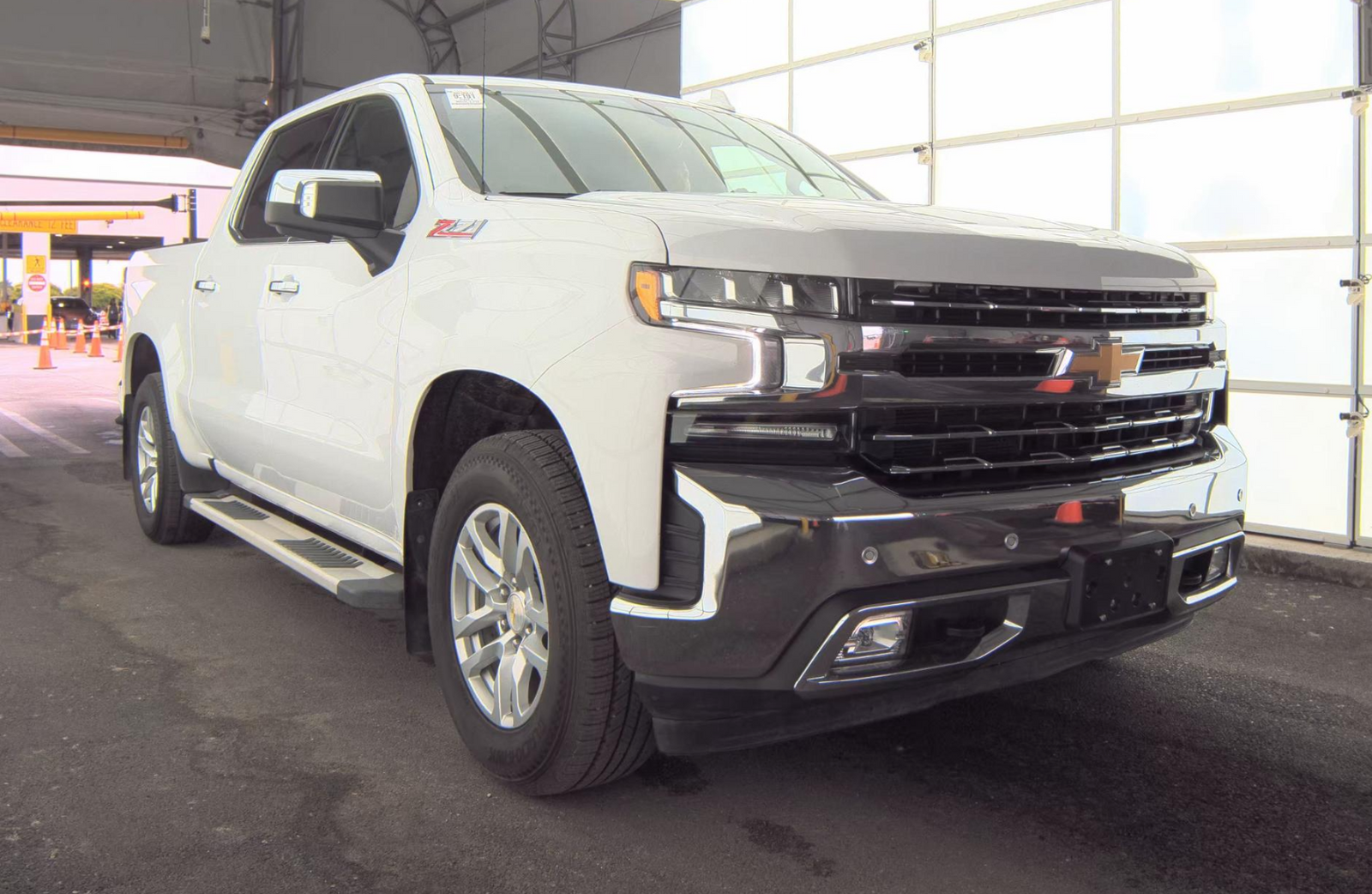 2021 Chevrolet Silverado 1500 4WD Crew Cab Short Bed LTZ