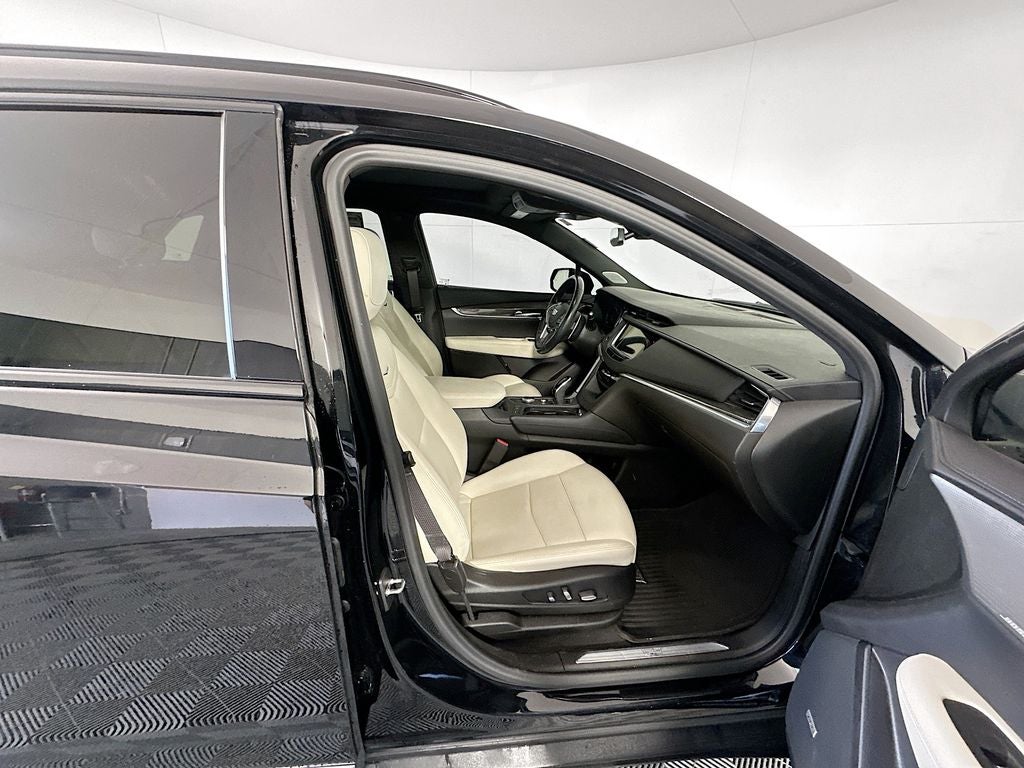 2021 Cadillac XT5 AWD Sport