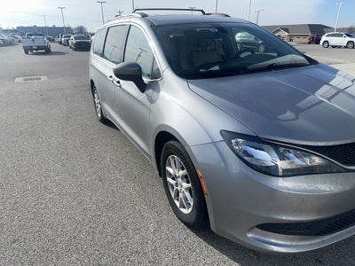 2021 Chrysler Voyager LXI