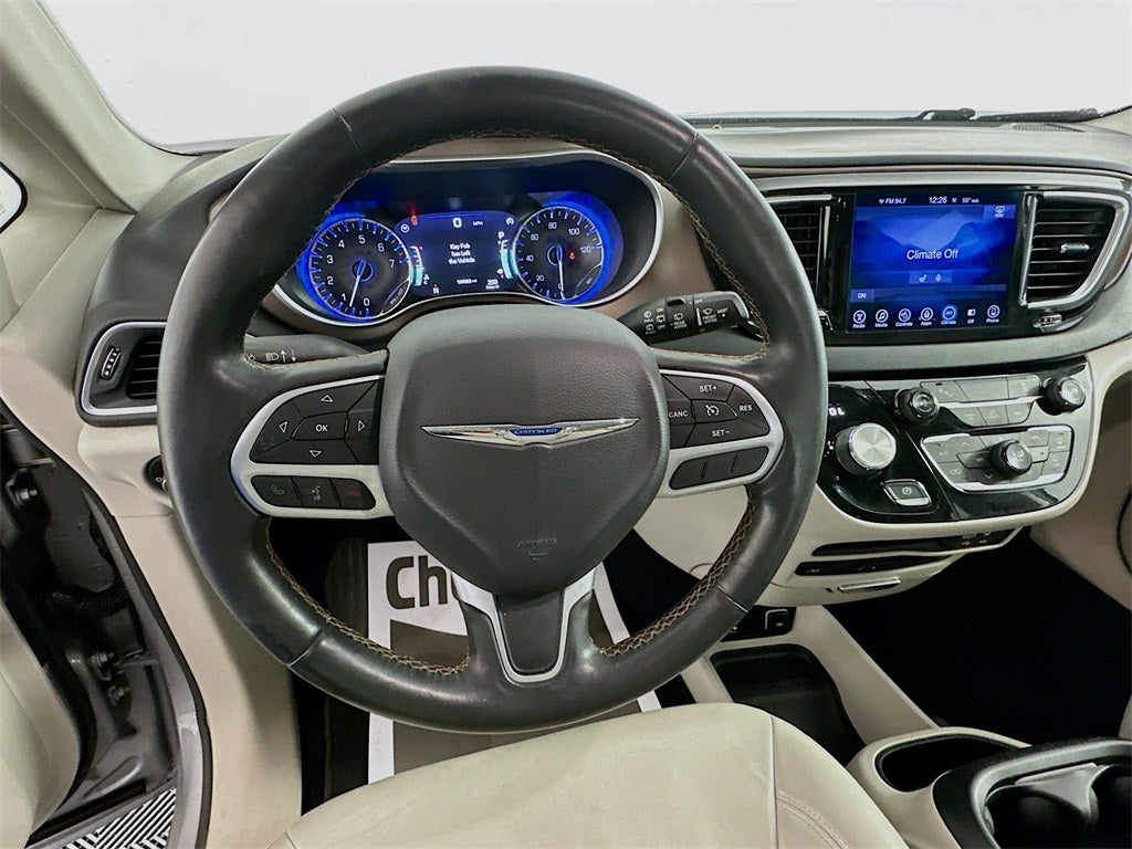 2017 Chrysler Pacifica Touring-L Plus