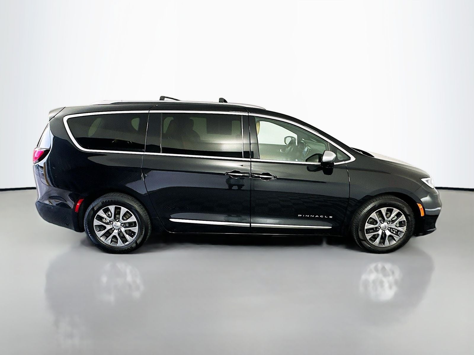 2022 Chrysler Pacifica Hybrid Pinnacle