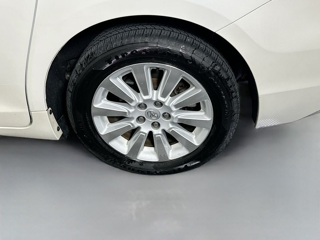 2015 Toyota Sienna XLE Premium 7 Passenger
