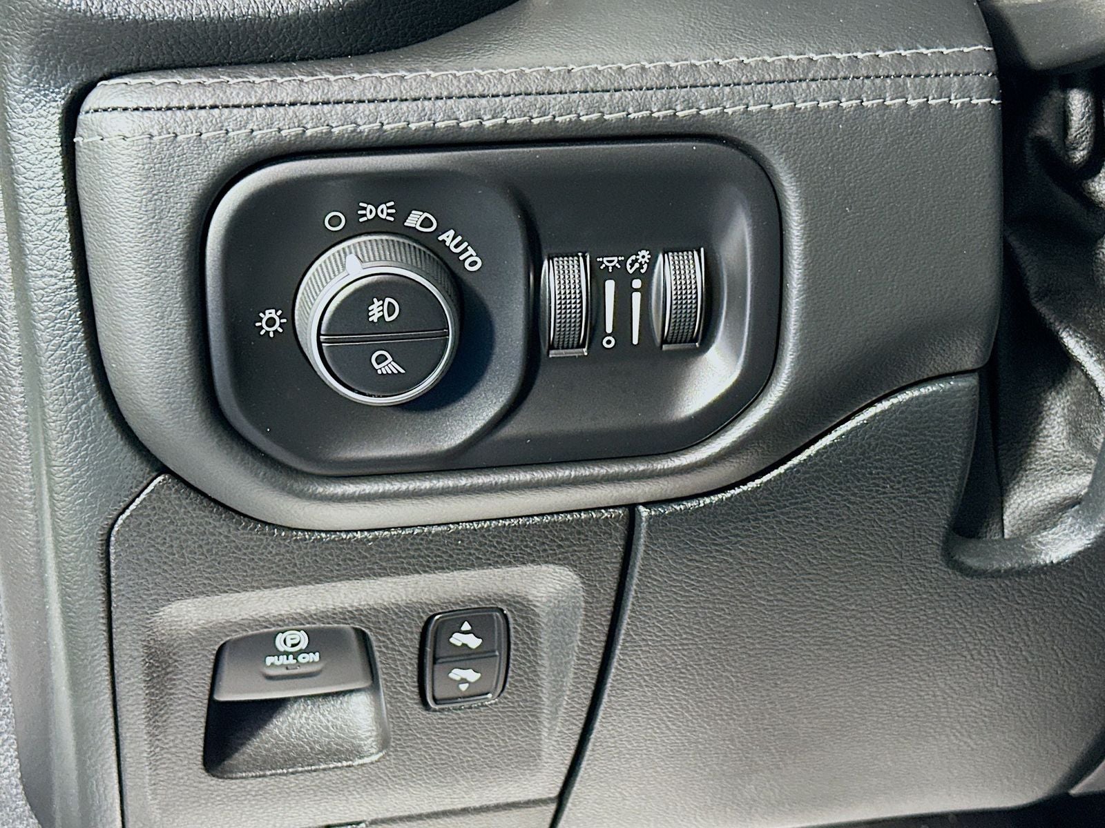 2020 RAM 1500 Limited