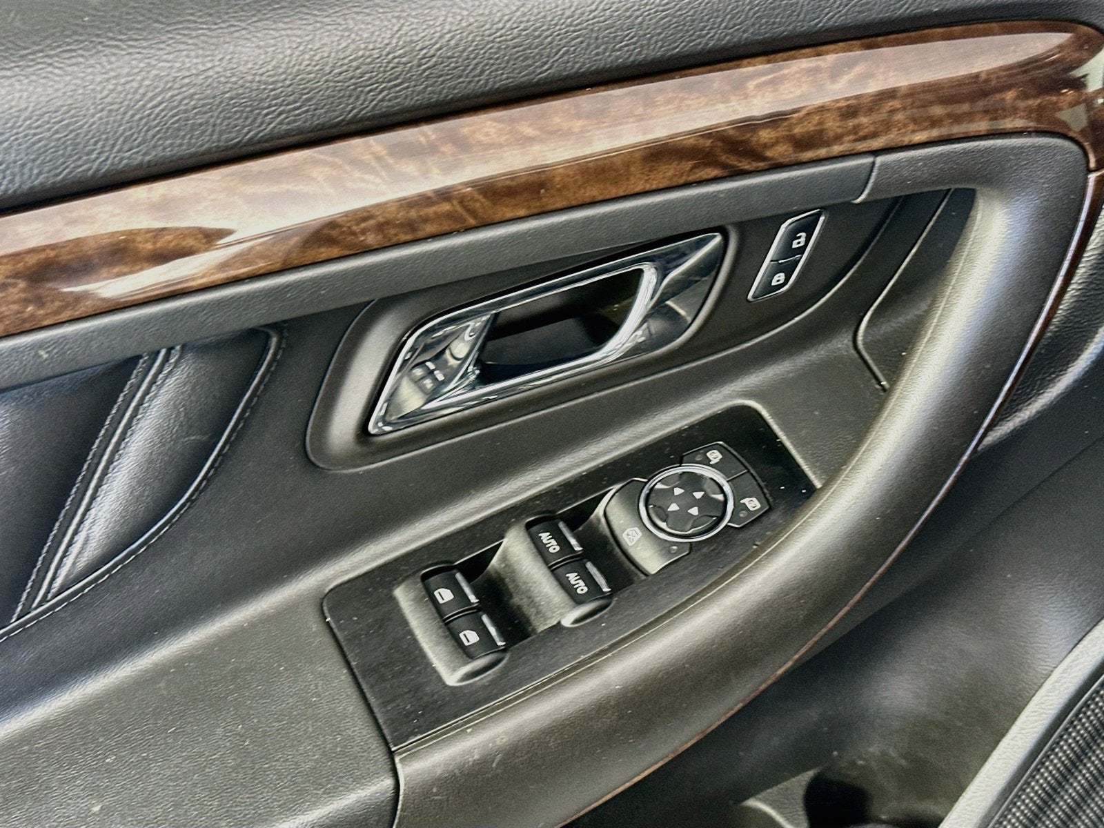 2015 Ford Taurus Limited