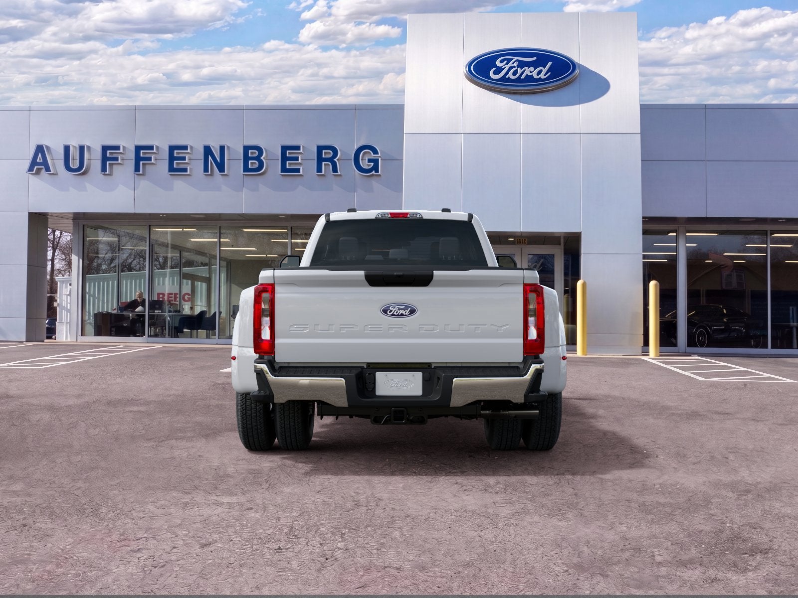 2027 Ford F-350SD XLT DRW