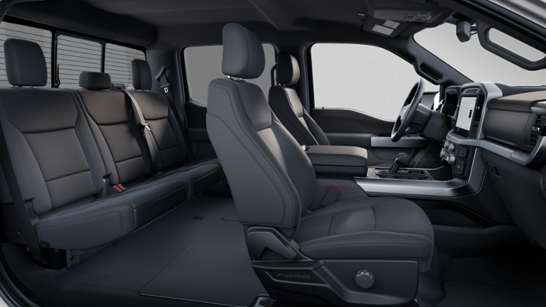 2025 Ford F-150 XLT LIFTED!!!