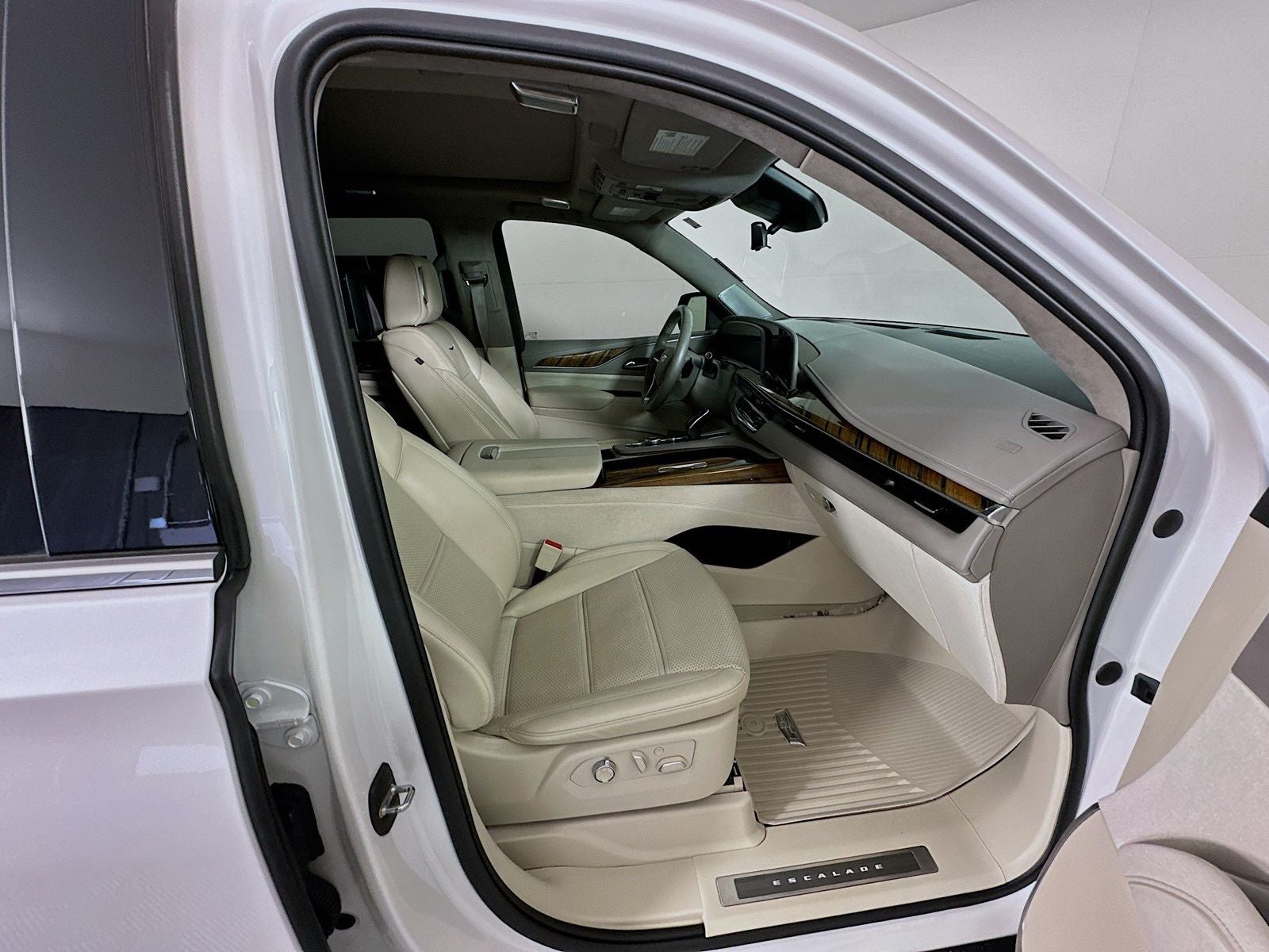 2022 Cadillac Escalade Premium Luxury Platinum