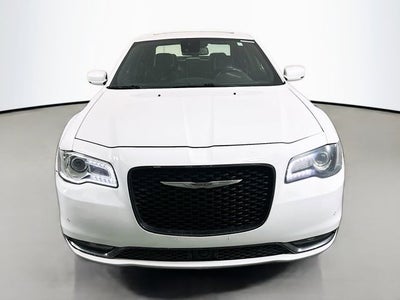 2018 Chrysler 300 S