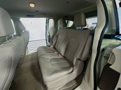 2019 Chrysler Pacifica L