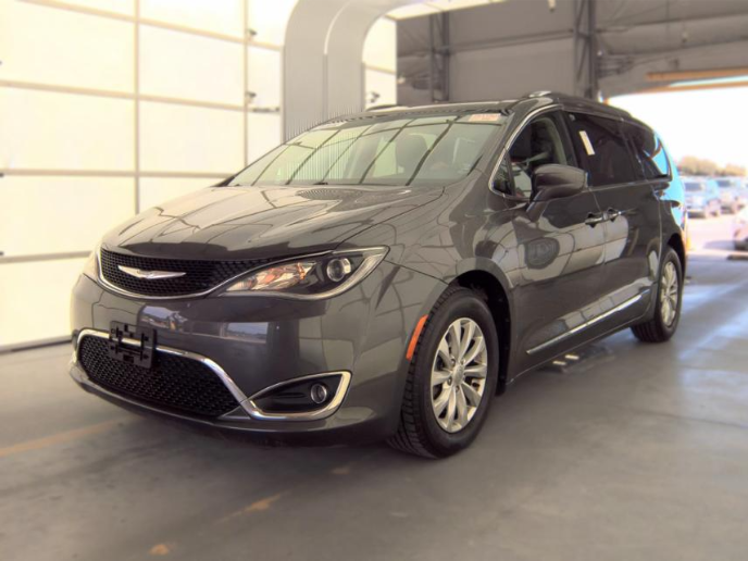 2018 Chrysler Pacifica Touring L Plus
