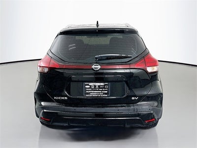 2022 Nissan Kicks SV