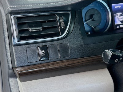 2016 Toyota Camry XLE