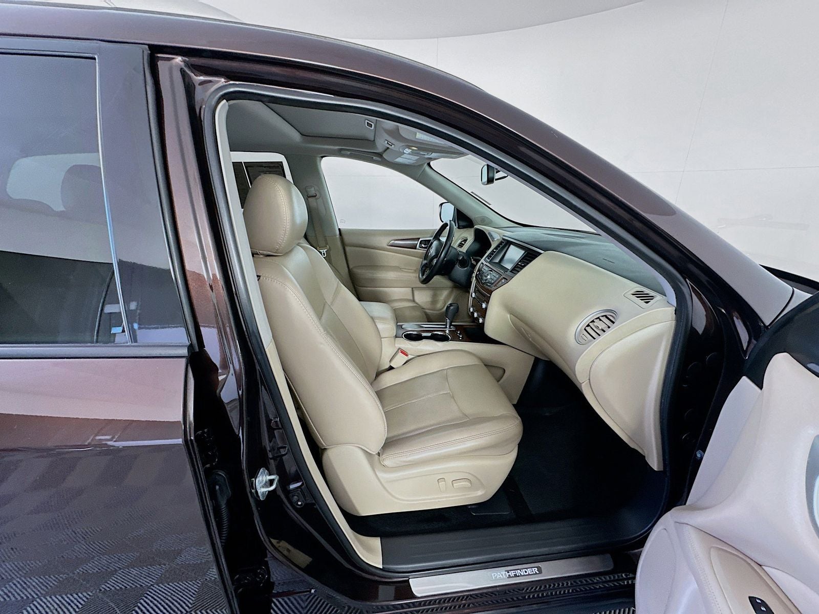 2020 Nissan Pathfinder Platinum