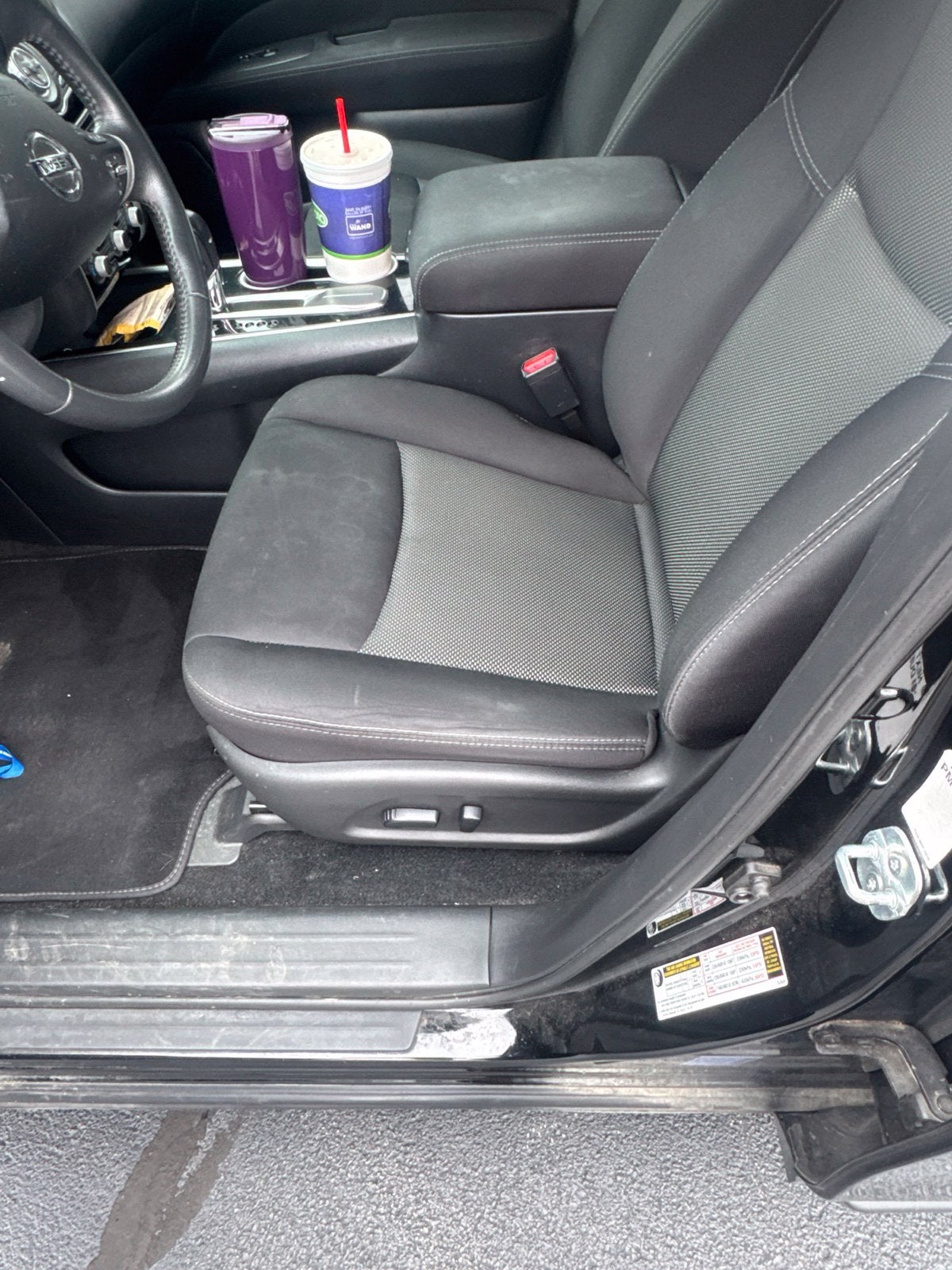 2017 Nissan Pathfinder SV