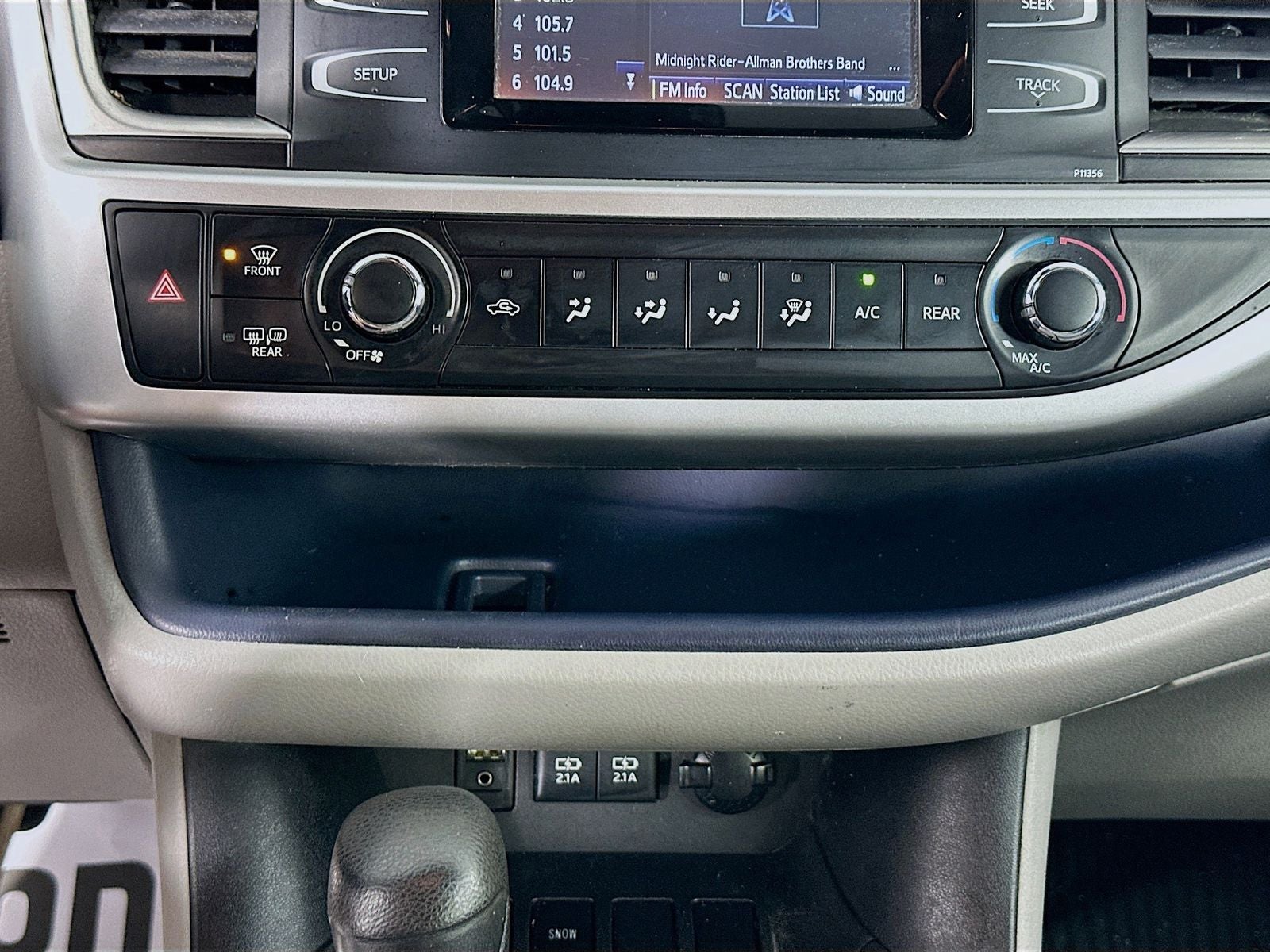 2017 Toyota Highlander LE