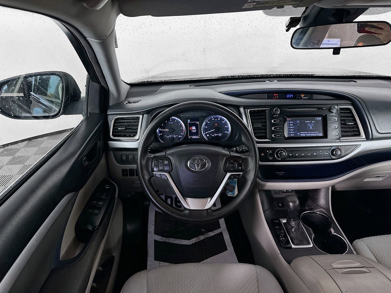 2017 Toyota Highlander LE