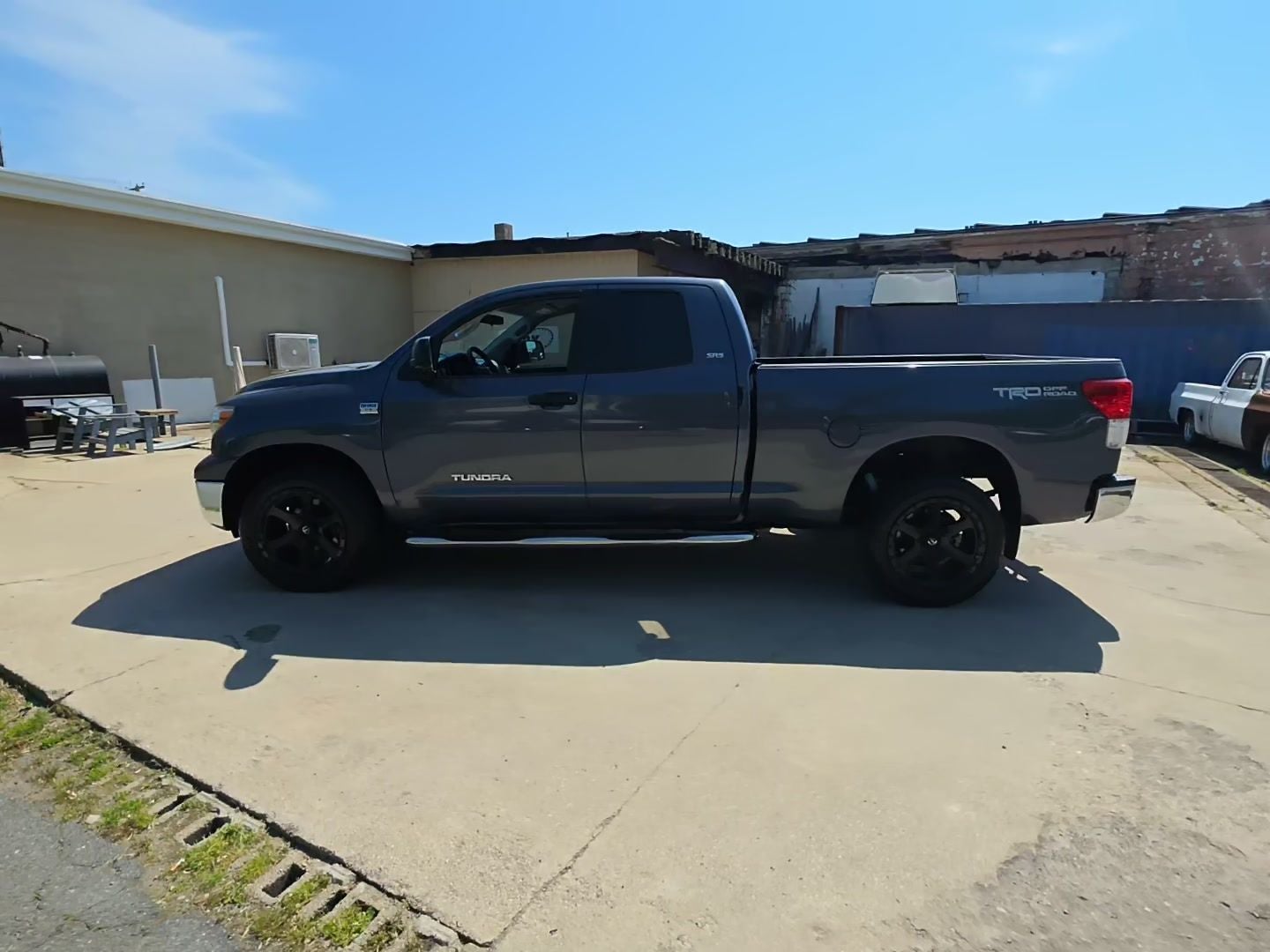 2010 Toyota Tundra Grade 4.6L V8