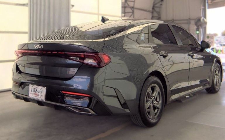 2022 Kia K5 LXS
