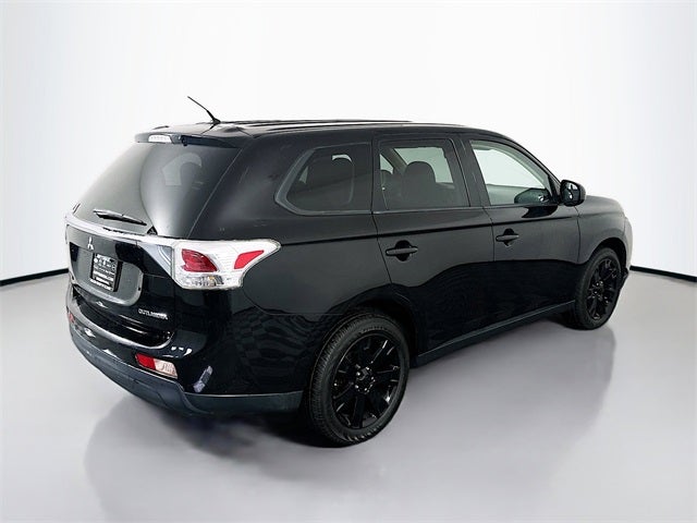 2014 Mitsubishi Outlander ES