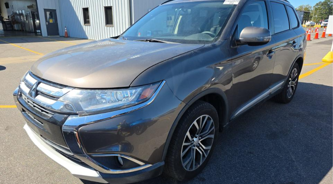 2016 Mitsubishi Outlander Base