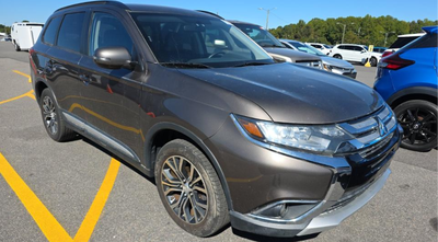 2016 Mitsubishi Outlander Base