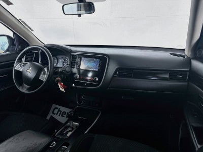 2020 Mitsubishi Outlander ES