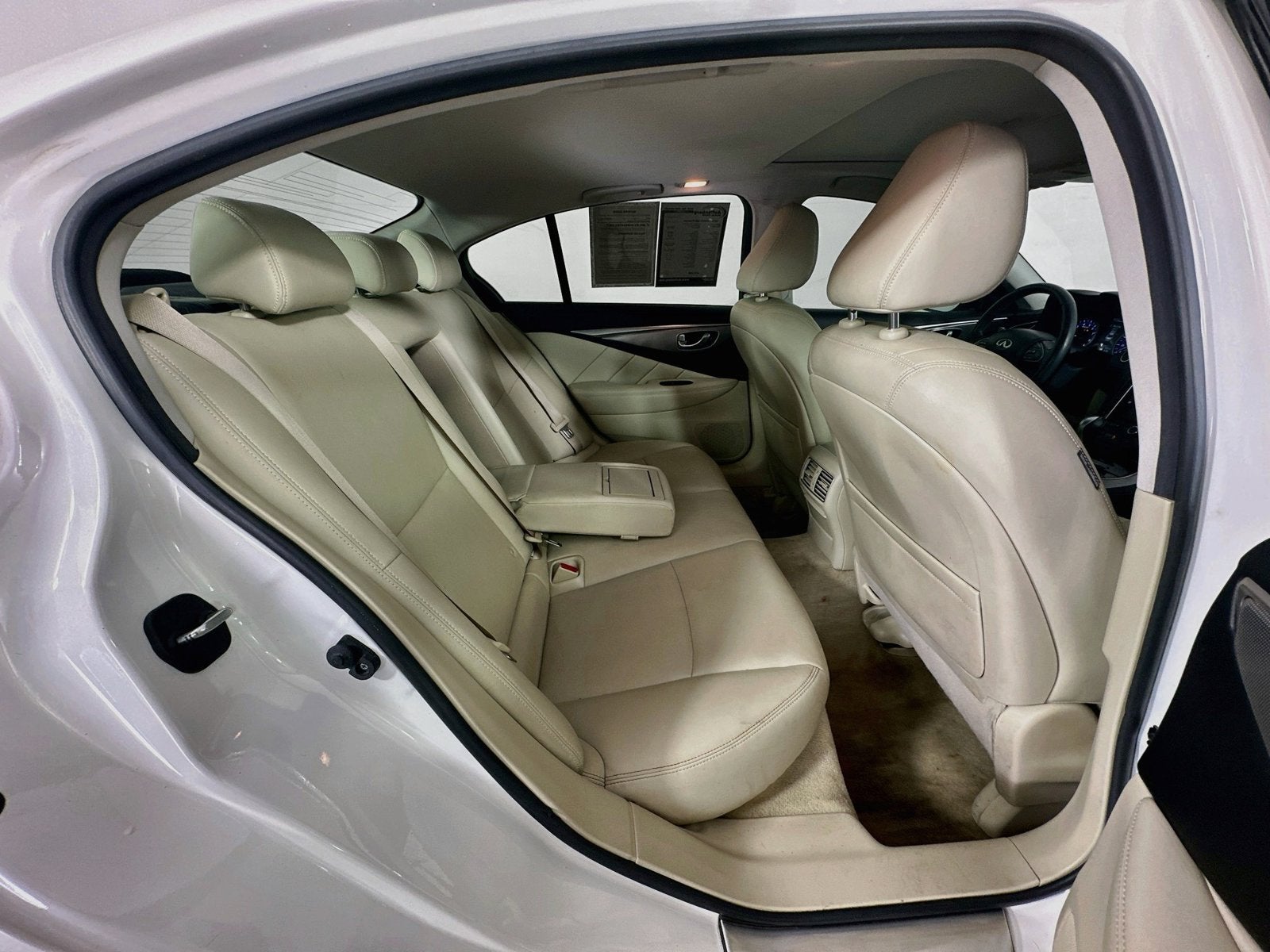 2015 INFINITI Q50 Premium