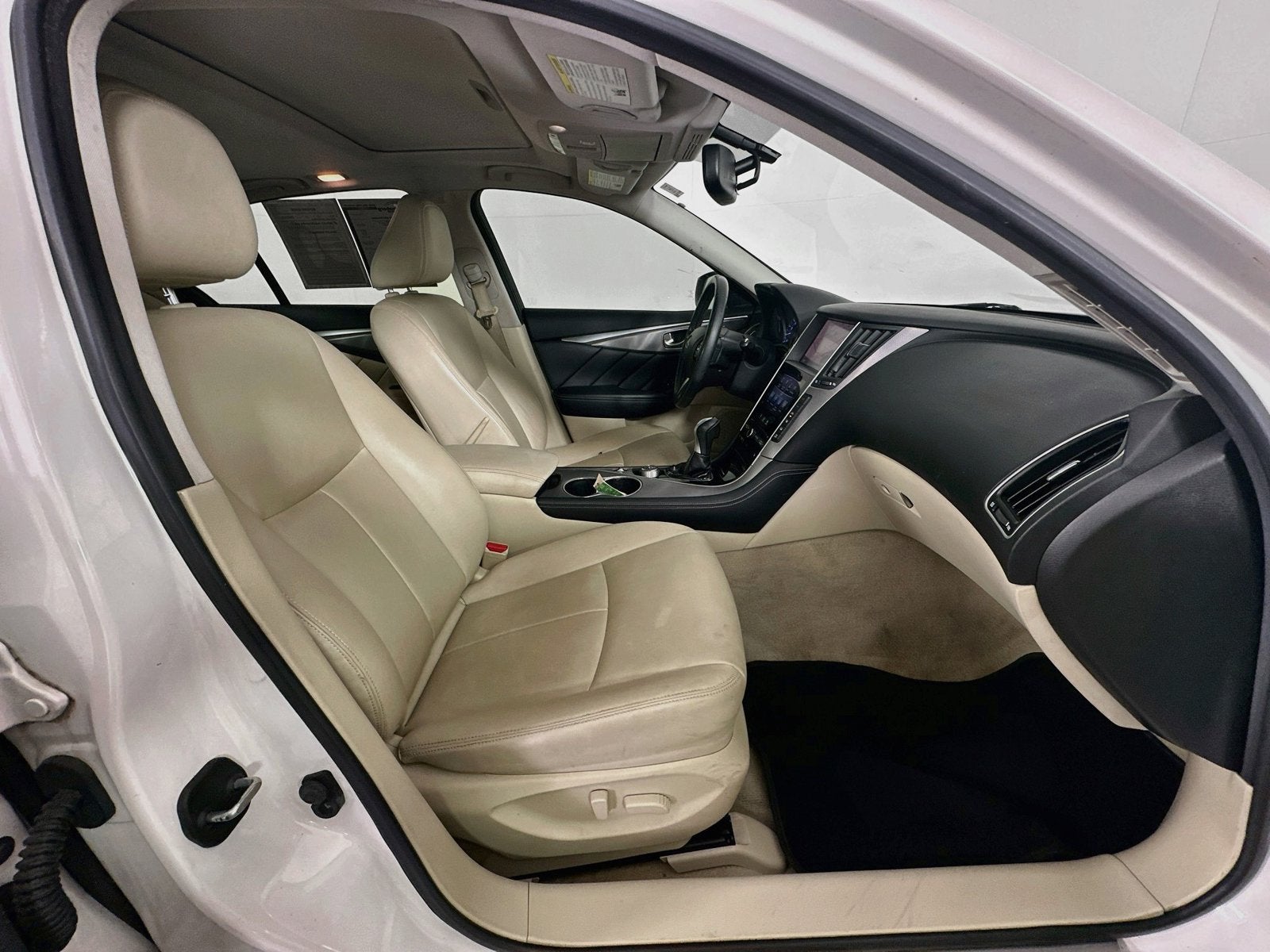 2015 INFINITI Q50 Premium