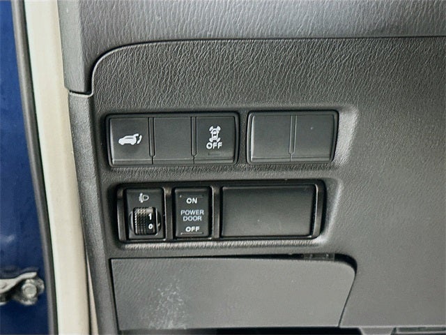 2017 Nissan Armada SV