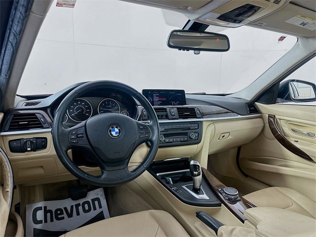 2015 BMW 3 Series 320i