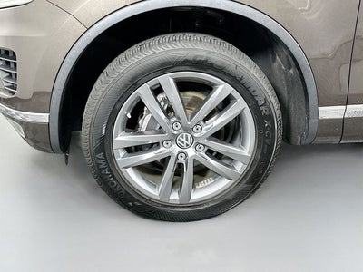 2016 Volkswagen Touareg VR6 FSI Lux
