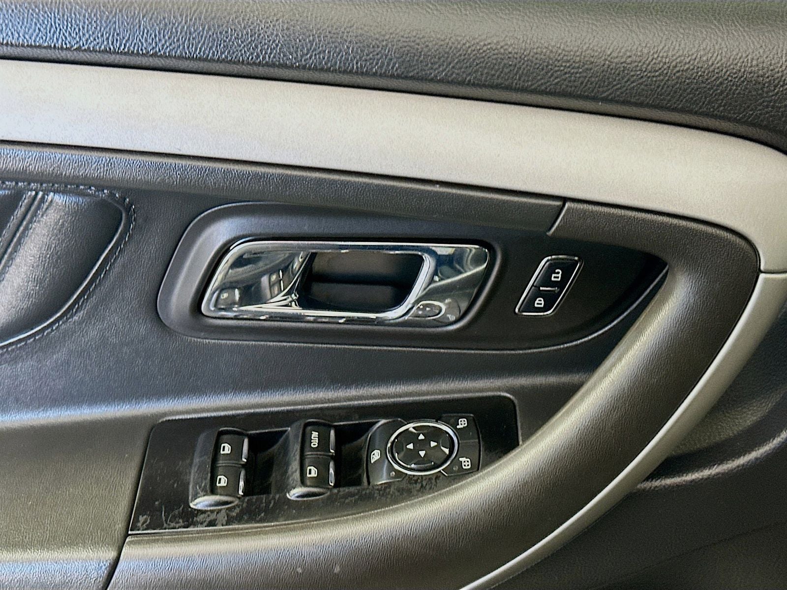 2016 Ford Taurus SEL