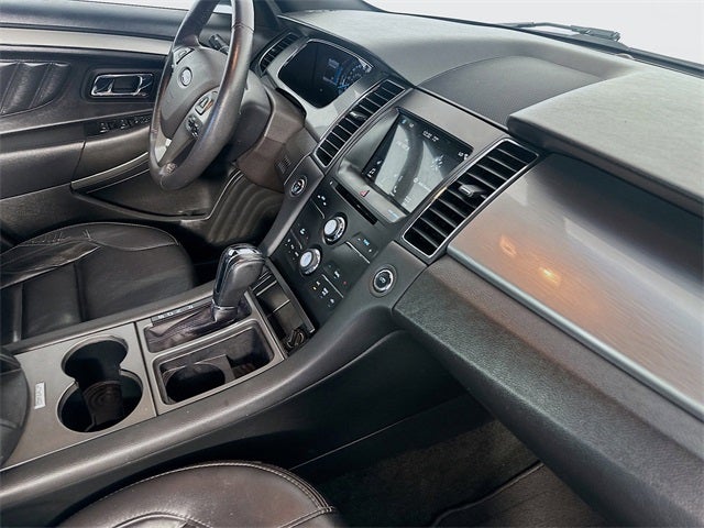 2018 Ford Taurus SEL