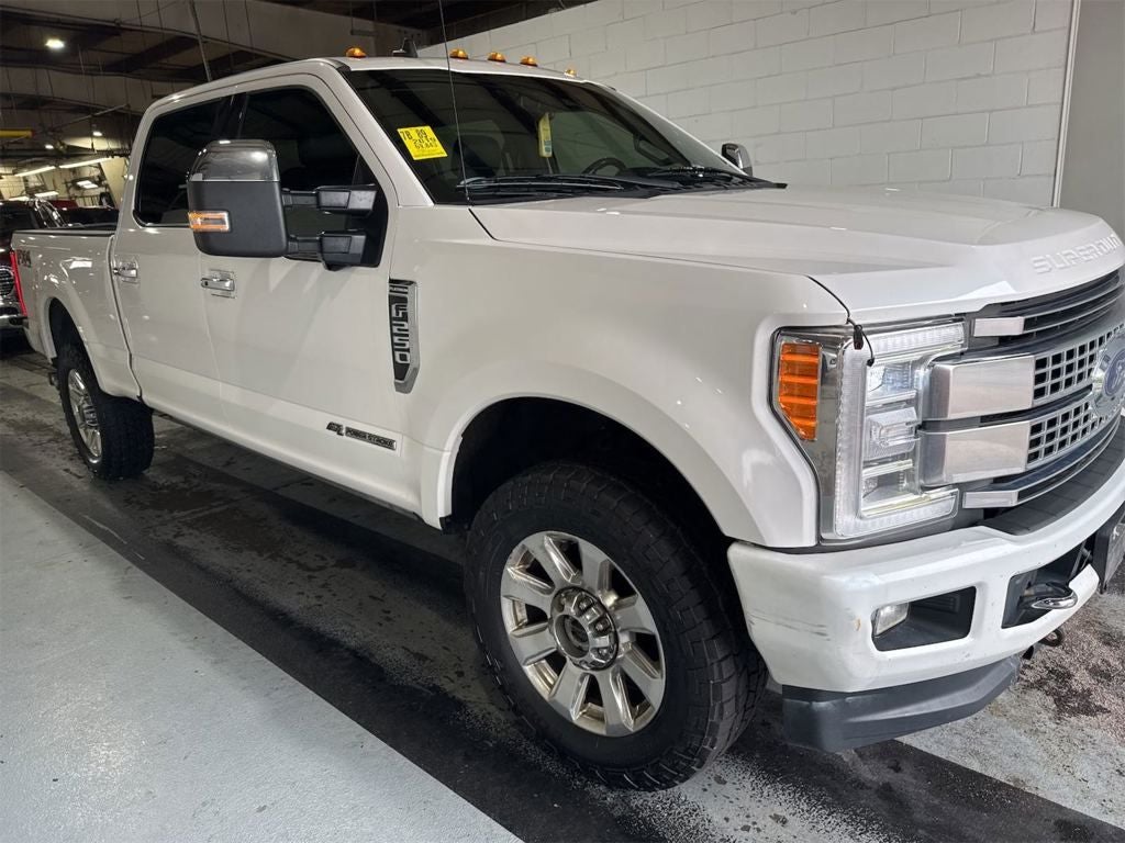 2019 Ford F-250 Platinum 4x4 Crew Cab 160 in's photo