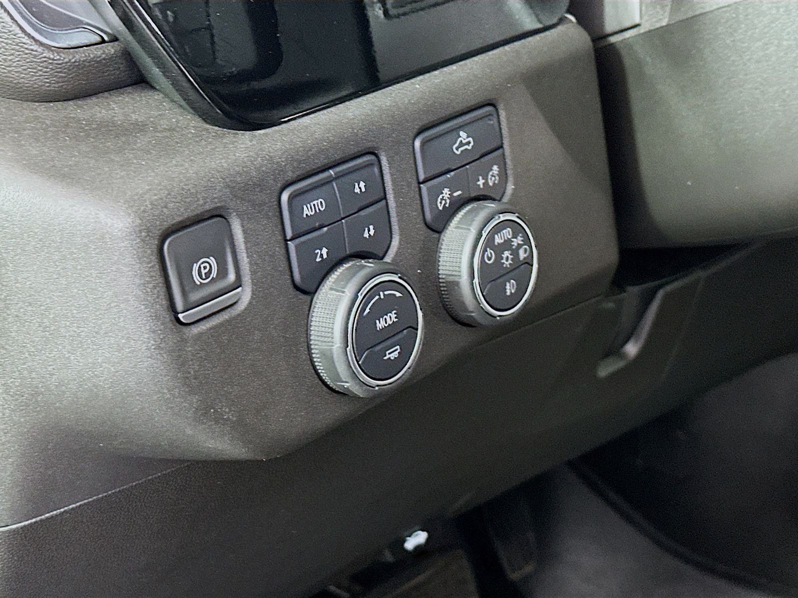 2022 Chevrolet Silverado 1500 RST - Photo 10